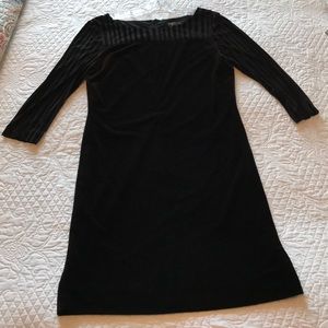 Alex Marie comfy elegant black velvet dress!